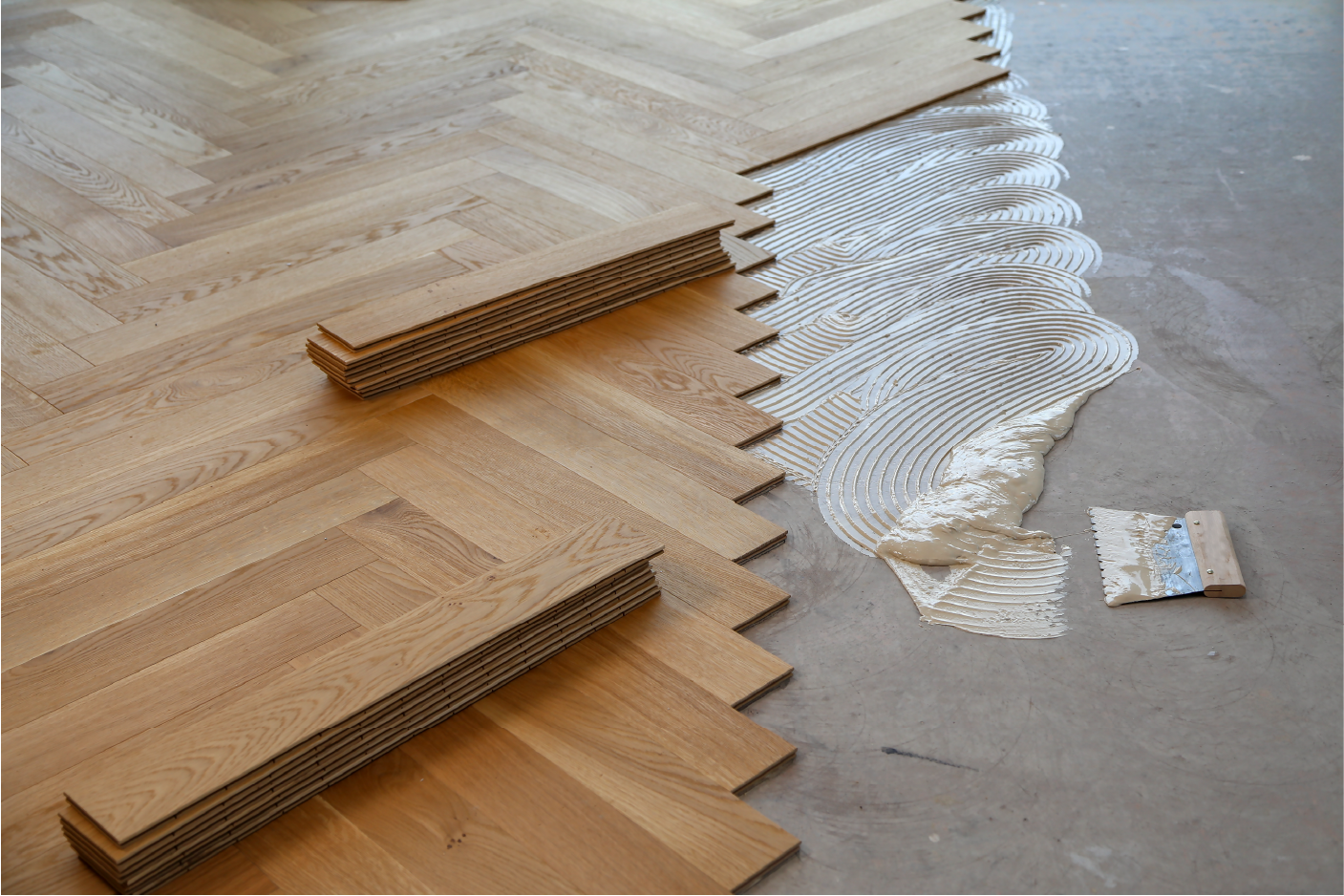 Klik PVC of plak PVC: welke vloer past bij jouw woning?